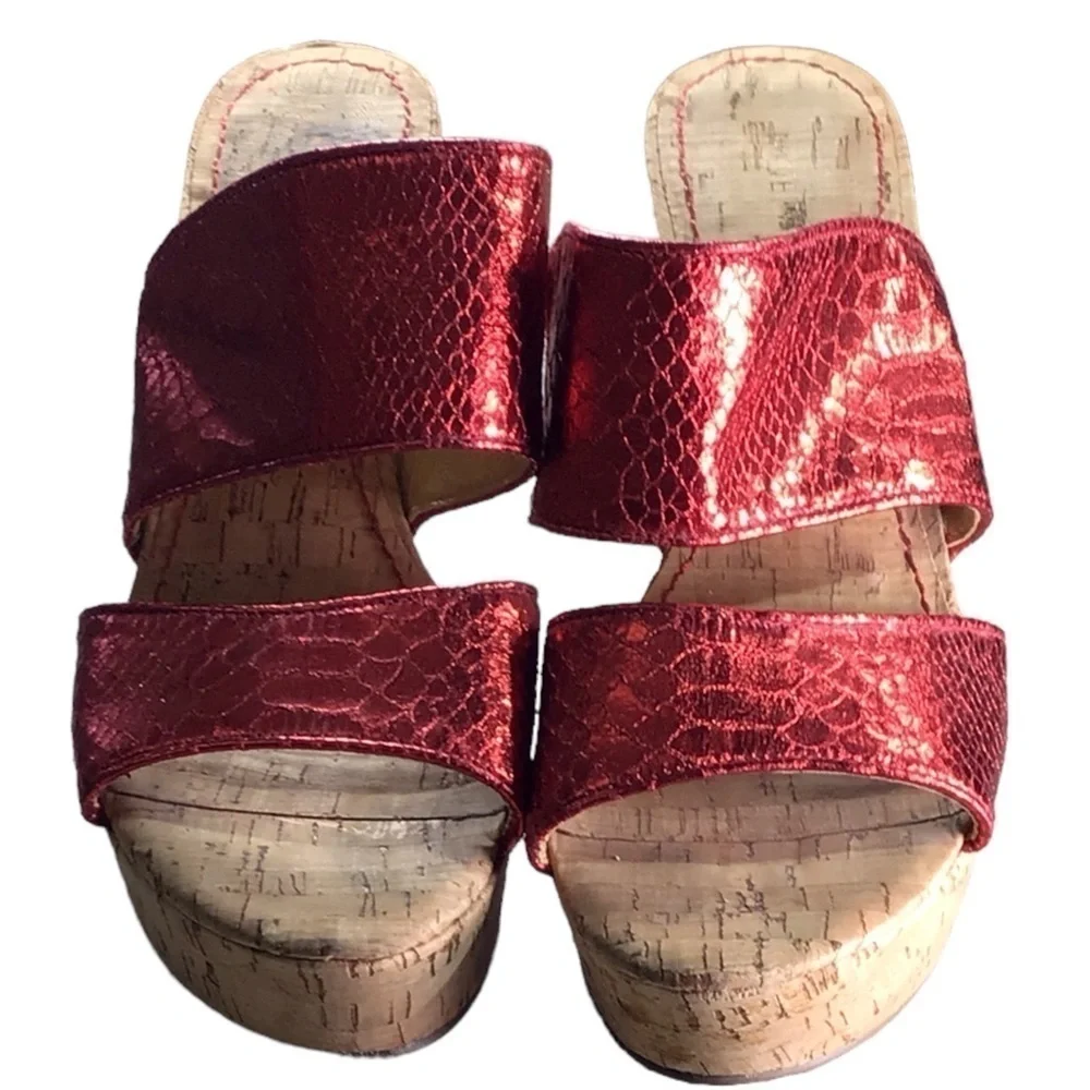 Nine West Metallic Wedge Sandals size 8.5 EUC
